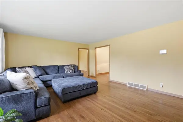 3815 NE 51st TER, Kansas City, MO 64119