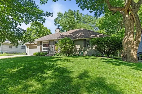 7729 Windsor ST, Prairie Village, KS 66208