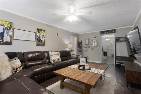 8106 NW Mo-9 HWY, Parkville, MO 64152