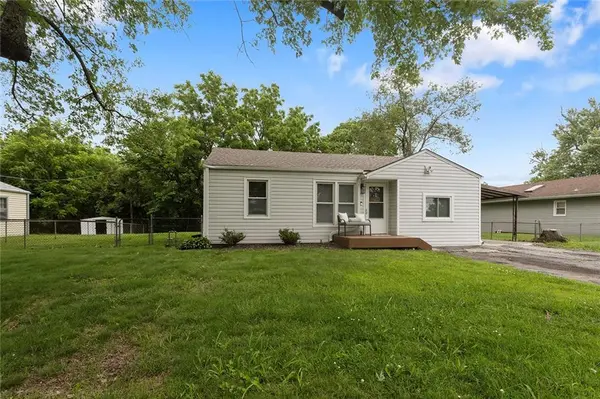 8106 NW Mo-9 HWY, Parkville, MO 64152