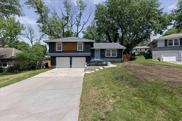 11207 Monroe CT, Kansas City, MO 64137