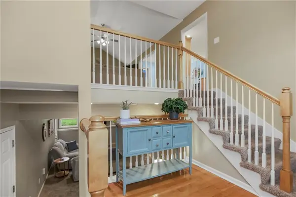 3208 SW Damon LN, Lee's Summit, MO 64082