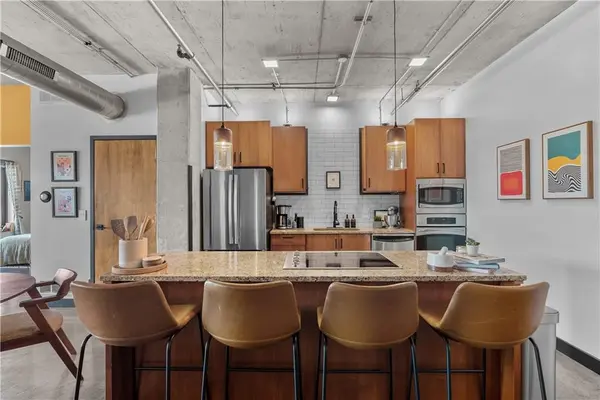 4141 Pennsylvania AVE #402,  Kansas City,  MO 64111