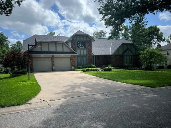 5001 W 112th ST,  Leawood,  KS 66211