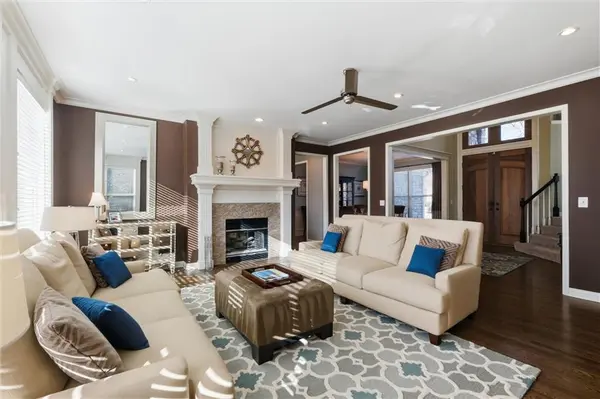 12914 Mackey ST, Overland Park, KS 66213