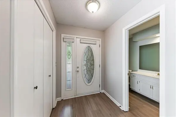 10566 Long ST, Overland Park, KS 66215