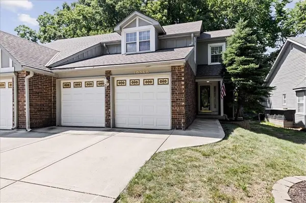 10566 Long ST, Overland Park, KS 66215