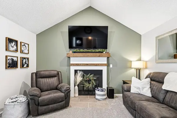 1802 Regency DR, Kearney, MO 64060