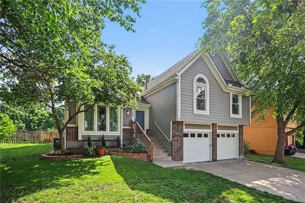 21620 W 53rd ST, Shawnee, KS 66226