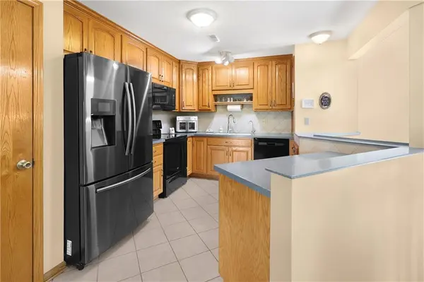 25408 E Orient Cemetery RD, Harrisonville, MO 64701
