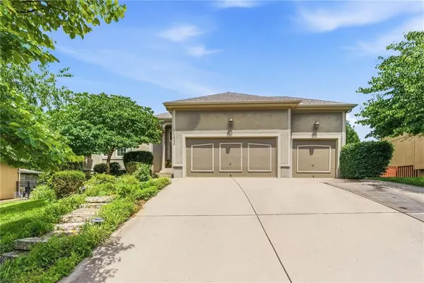 14335 KESSLER ST, Overland Park, KS 66221