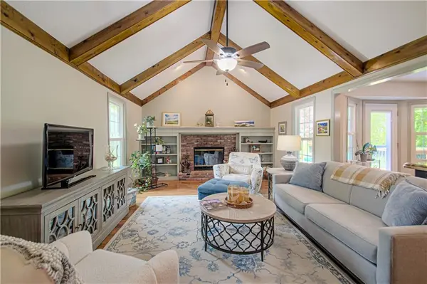 14629 W 83rd TER, Lenexa, KS 66215
