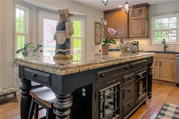 14629 W 83rd TER, Lenexa, KS 66215