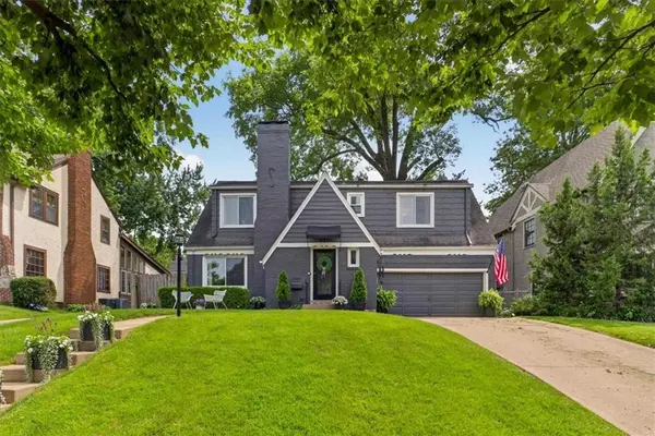 127 W 69th ST, Kansas City, MO 64113