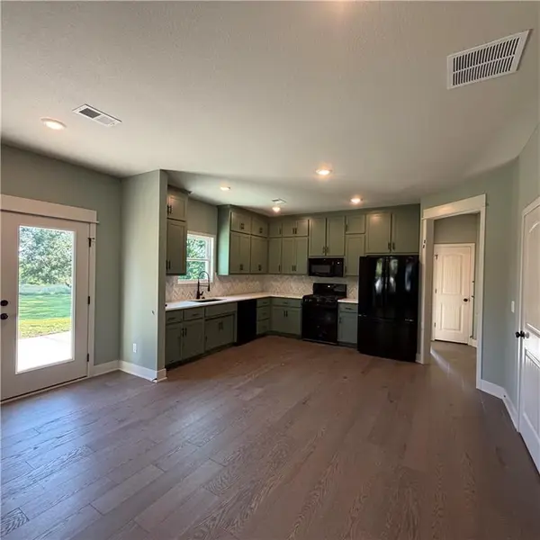 1102 S Oak ST, Plattsburg, MO 64477