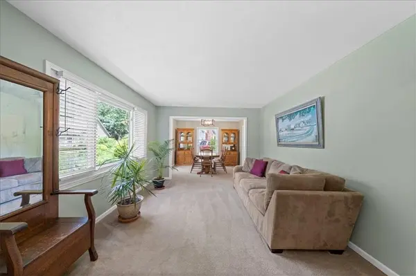 8203 Hauser ST, Lenexa, KS 66215