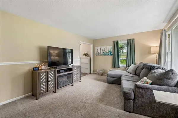 4801 NE 46th TER, Kansas City, MO 64117
