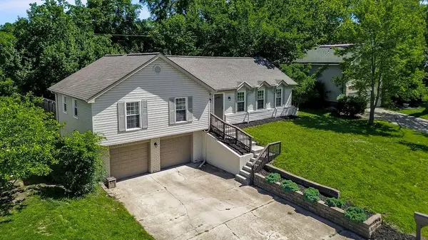 11300 NW 60 ST, Parkville, MO 64152