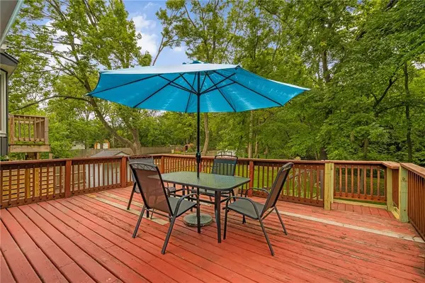 15820 W 123rd ST, Olathe, KS 66062