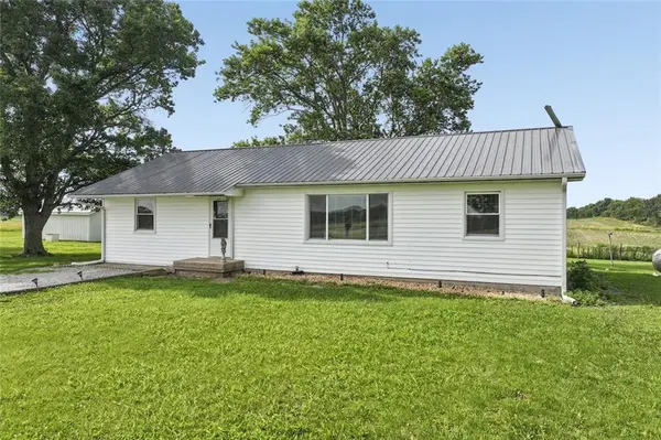 21050 CC HWY, Houstonia, MO 65333