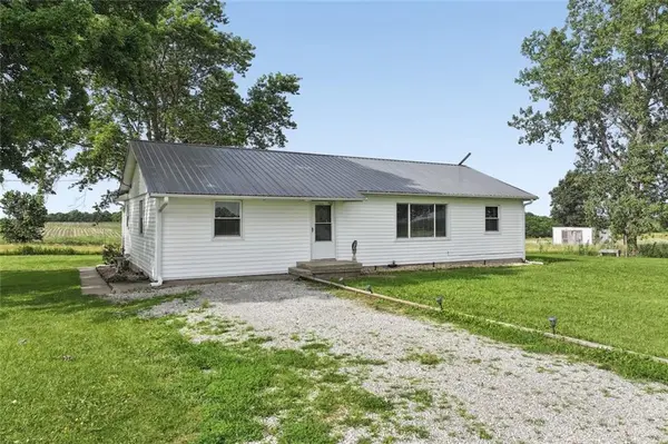 21050 CC HWY, Houstonia, MO 65333