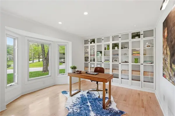 12000 Aberdeen ST, Leawood, KS 66209