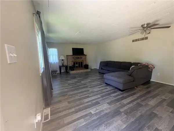 502 N Wooden AVE, Braymer, MO 64624