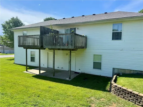2700-2702 NW 69TH TER, Kansas City, MO 64151