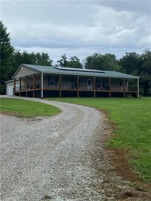 673 SE Z HWY,  Deepwater,  MO 64740