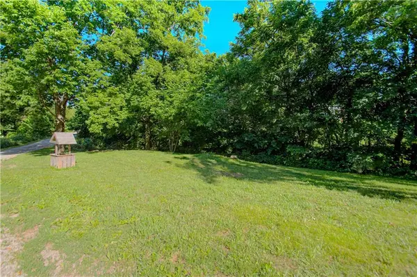 13142 158th ST, Linwood, KS 66052
