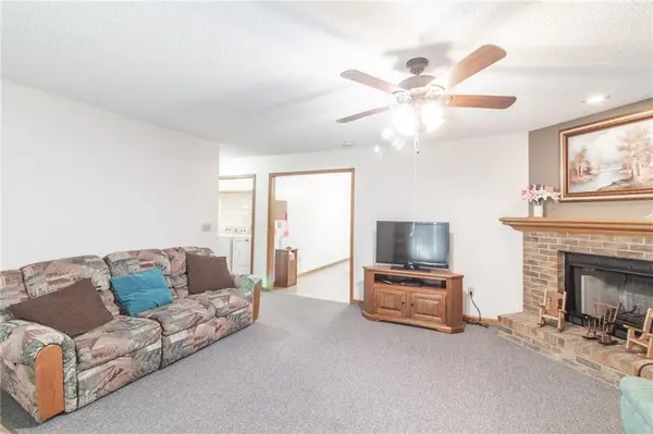 1213 Fox Run DR, Warrensburg, MO 64093
