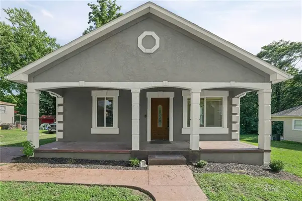 309 E Black Diamond ST, Richmond, MO 64085