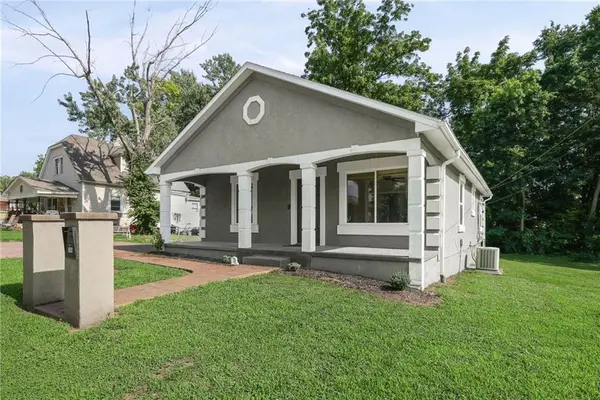 309 E Black Diamond ST, Richmond, MO 64085