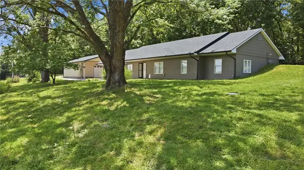 2246 NE State Route H N/A, Butler, MO 64730
