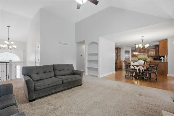 319 Tamera DR, Kearney, MO 64060