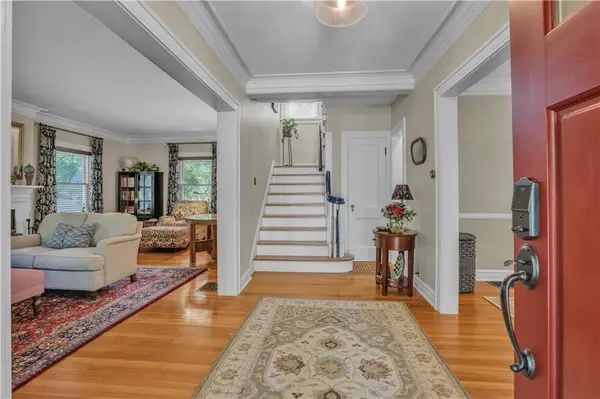 5718 Mcgee ST, Kansas City, MO 64113