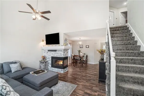 10002 NW 86th TER, Kansas City, MO 64153