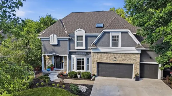 9004 W 148th ST, Overland Park, KS 66221