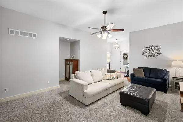 9012 NE 108th ST, Kansas City, MO 64157