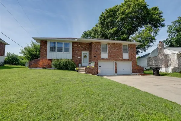 15408 E 42nd PL #S, Independence, MO 64055