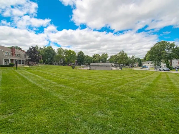 6745 N Askew AVE, Gladstone, MO 64119