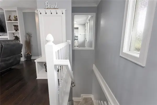 300 NW Arbor DR, Blue Springs, MO 64014