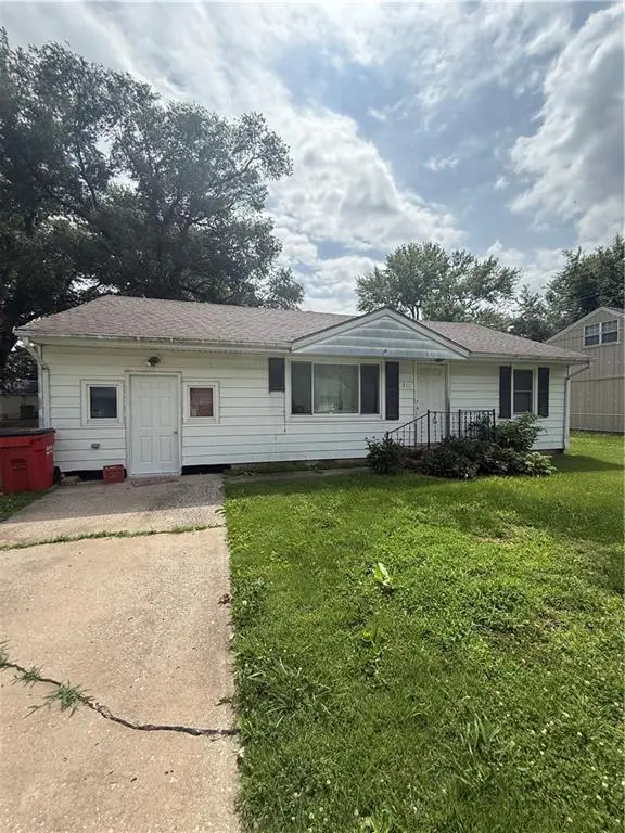 311 N Hudson ST, Buckner, MO 64016
