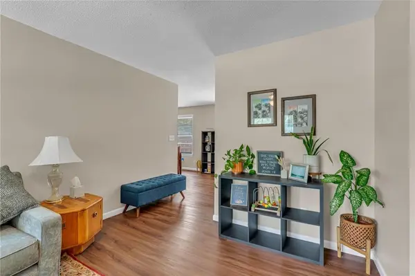 3233 Glacier DR, Lawrence, KS 66047