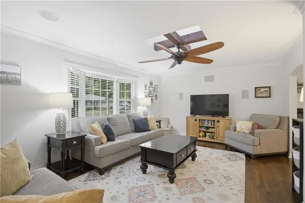 13122 Logan LN, Lenexa, KS 66215