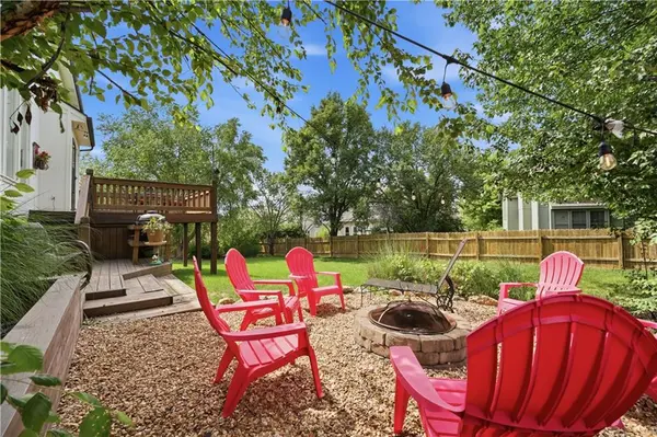 8004 W 144th PL, Overland Park, KS 66223