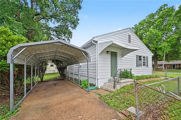 12701 Grandview RD, Grandview, MO 64030