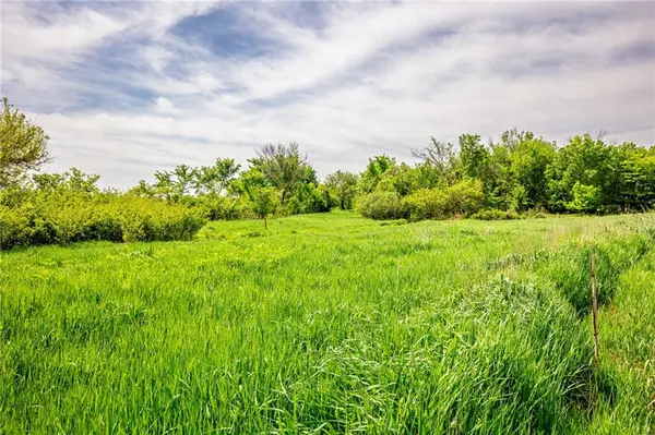 1660 Idaho RD, Williamsburg, KS 66095