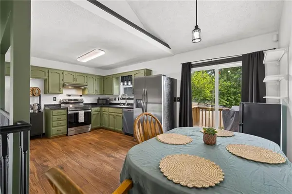 1711 Christi LN, Raymore, MO 64083