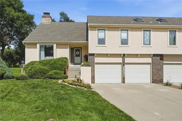 8531 Long ST, Lenexa, KS 66215